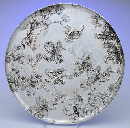 Dogwood (Metal, Hollowware) 13" Round Tray