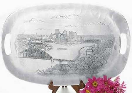 Pittsburgh Cityscape (Metal, Hollowware) 18" Oval Serving Platter