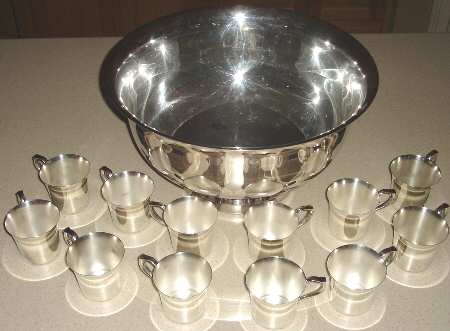 H22514 (Silverplate, Hollowware) Punch Set (Bowl and 12 Cups)