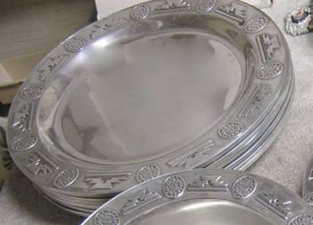 WIA6 (Armetale, Hollowware) Large Service Plate (Charger)