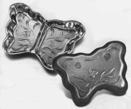 Papillon(Armetale, Hollowware) Divided Figural Serving Tray
