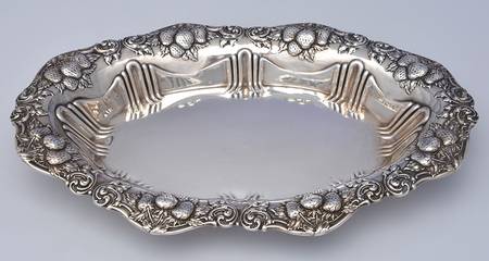 2500 (Sterling, Hollowware) 13" Oval Tray