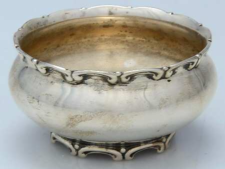 Louis XV (Sterling, 1891, Hollowware) Master Open Salt