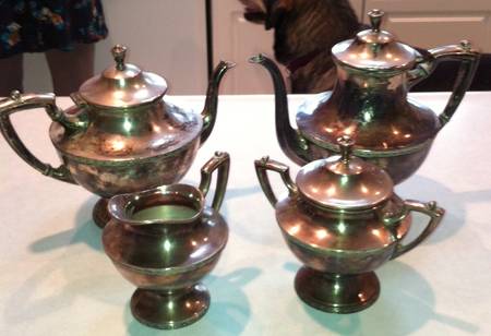 V9629 (Silverplate, Hollowware) (4 Piece) Silverplate Tea Set