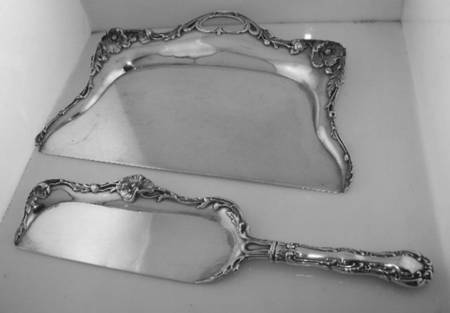 1116 (Sterling) Crumber Knife Set (CKHS+CRUMB)