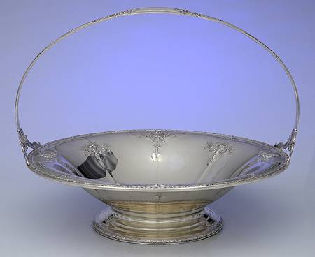 9384 (Sterling, Hollowware) 13" Handled Basket