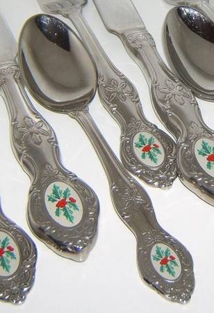 Christmas Holly (Stainless) Place/Oval Soup Spoon