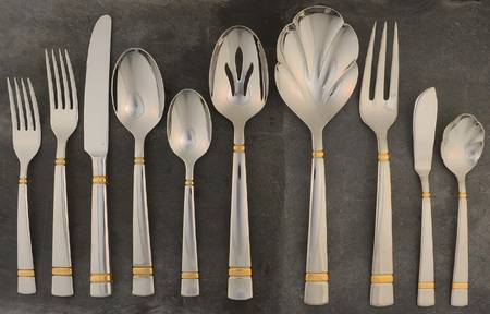 Chelsea-Gold Accent (Stainless, Glossy) 45 Piece Starter Set