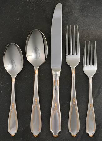 Victoria Gold (Stainless, Gold Accent) 5 Piece Place Setting