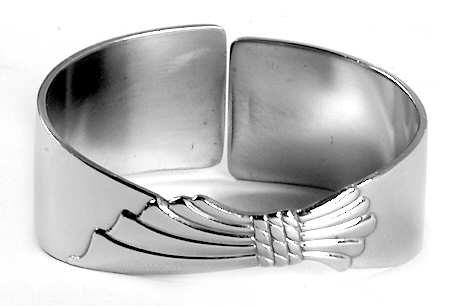 Lindi (Stainless-Glossy Finish) Napkin Ring