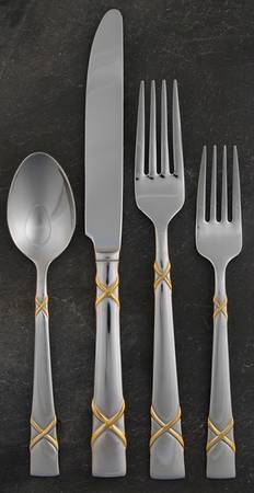 YAS38-Gold Accent (Stainless) 4 Piece Place Setting