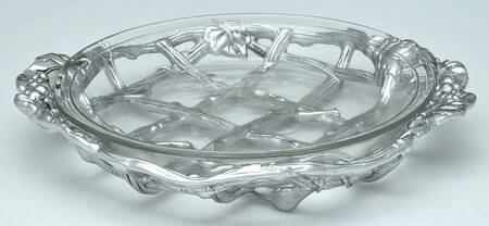 Grape (Aluminum, Hollowware) Pie Plate & Glass Liner