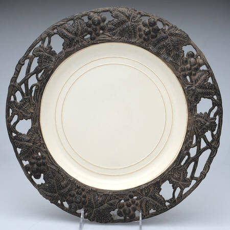 Grape Tuscan (Metal, Hollowware) 14" Round Tray