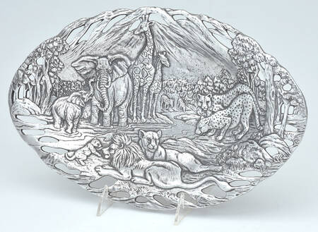 Endangered Kingdom (Aluminum, Hollowware) 14" Oval Tray