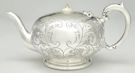 BBS22 (Silverplate, Hollowware) Teapot