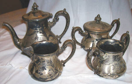 681 (Silverplate, Hollowware) (4 Piece) Silverplate Tea Set