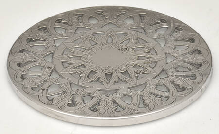 Silverplate Hollowware Round Crystal Trivet with Silverplate Overlay
