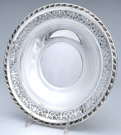 489 (Sterling, Hollowware) by Frank Whiting