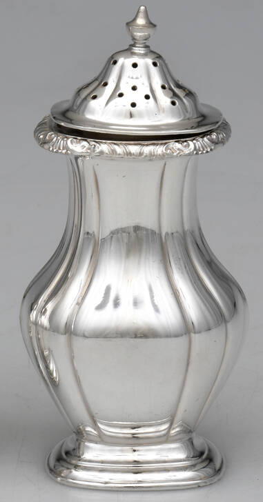 Shell & Gadroon (Silverplate, Hollowware) Salt Shaker