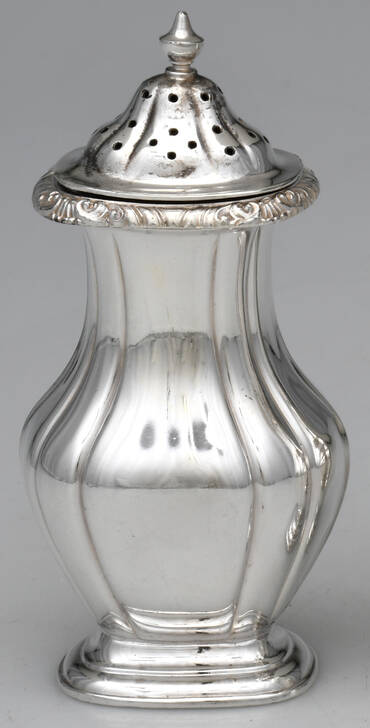 Shell & Gadroon (Silverplate, Hollowware) Pepper Shaker