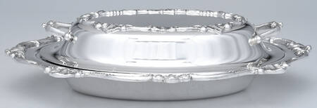 Strasbourg Court (Silverplate, Hollowware) Oval Double Vegetable & Lid