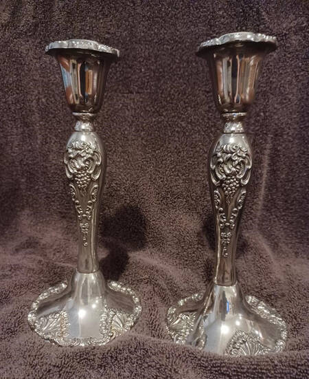 20th Century Baroque (Silverplate, Hollowware) Pair of 8" Candlesticks