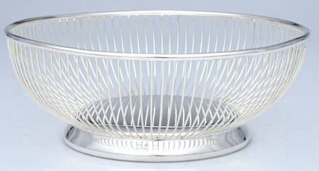 YC742 (Silverplate, Hollowware) 9" Wire Basket