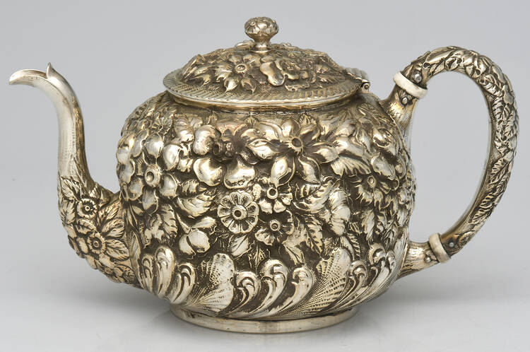 Repousse Chased (Sterilng, Hollowware) Mini Teapot