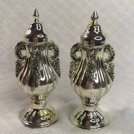 Baroque (Silverplate, Hollowware) Salt & Pepper Set