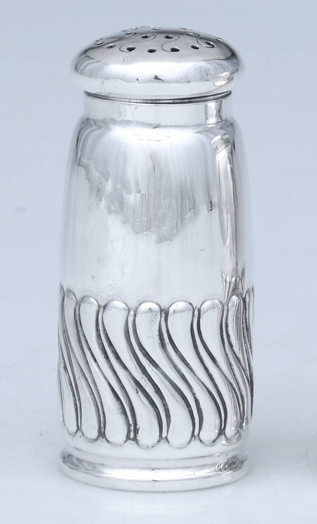 Colonial (Sterling, 1885, Hollowware) Salt Shaker