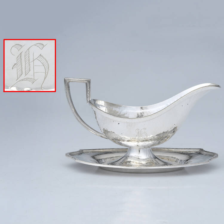 Silverplate Hollowware Plated Gravy Boat & Underplate