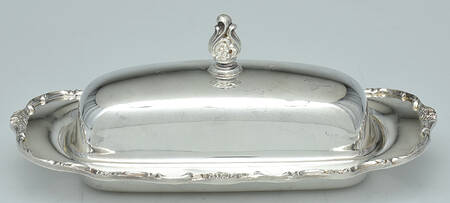 Wellington (Silverplate, Hollowware, Floral&Scroll) 1/4 Pound Covered Butter & Liner