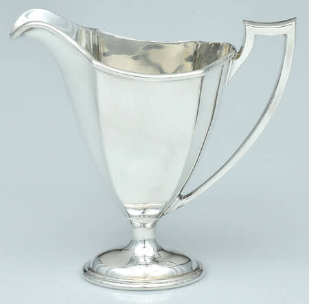 815 (Sterling, Hollowware) Creamer