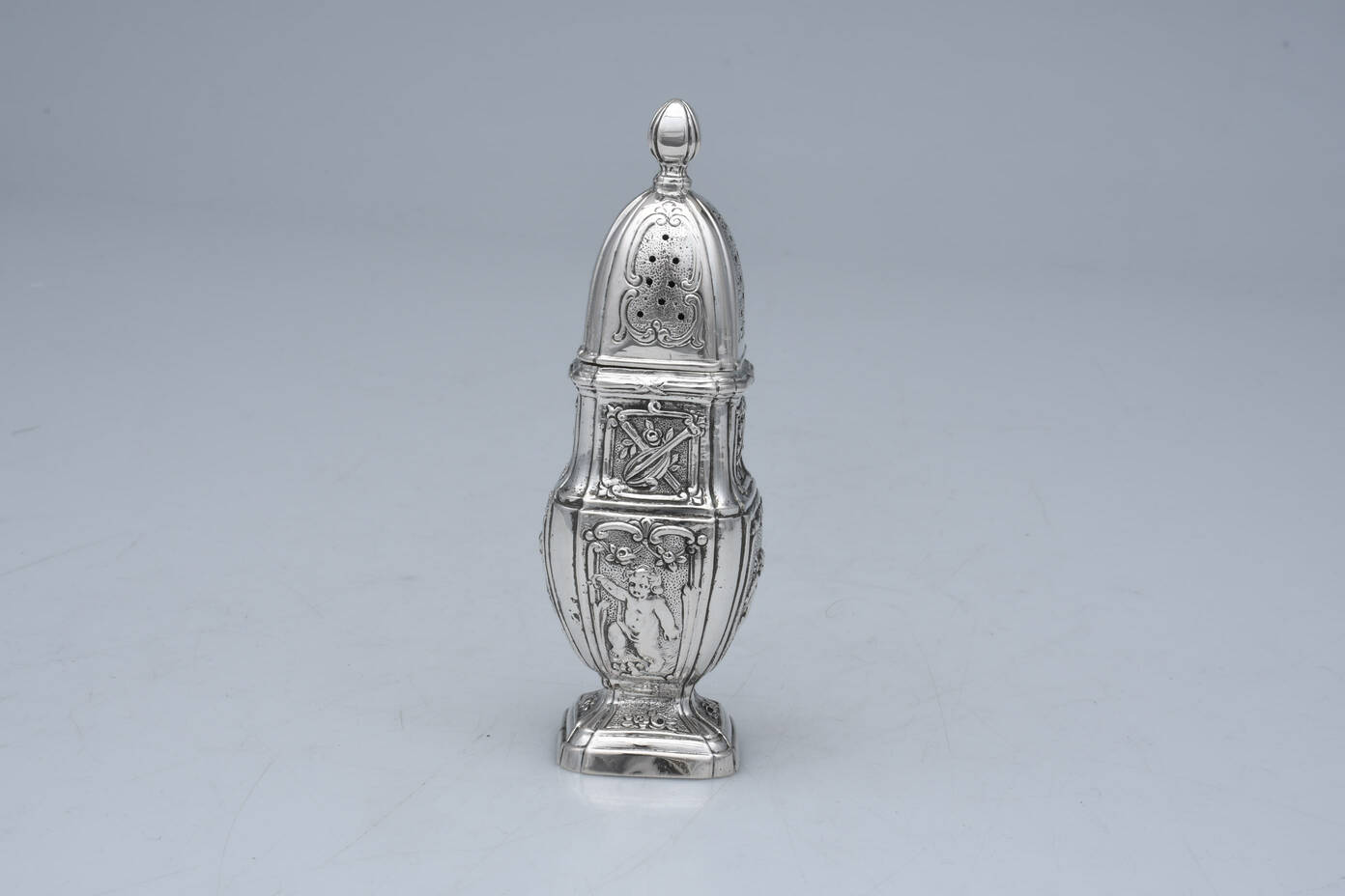 JKZ1 (Sterling, Hollowware) Pepper Shaker