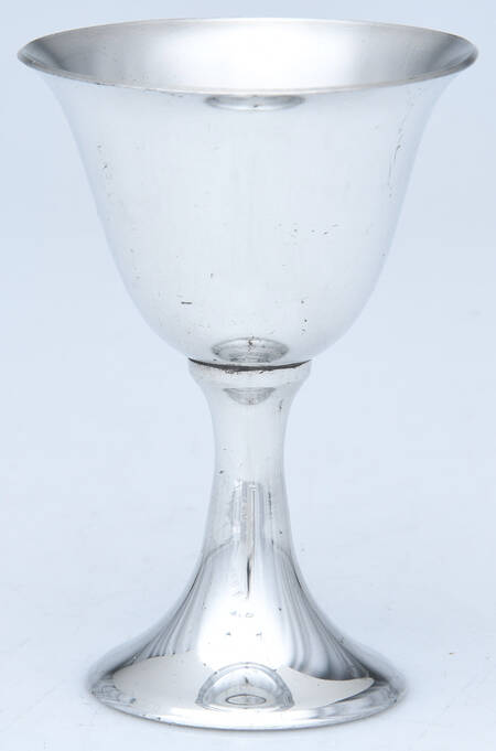 P55 (Pewter, Hollowware) Liquor Cocktail