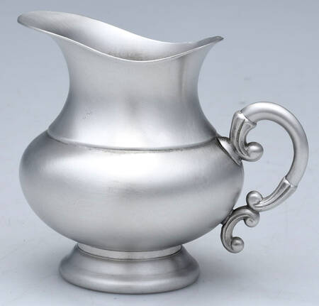 KUZ2 (Pewter, Hollowware) Creamer