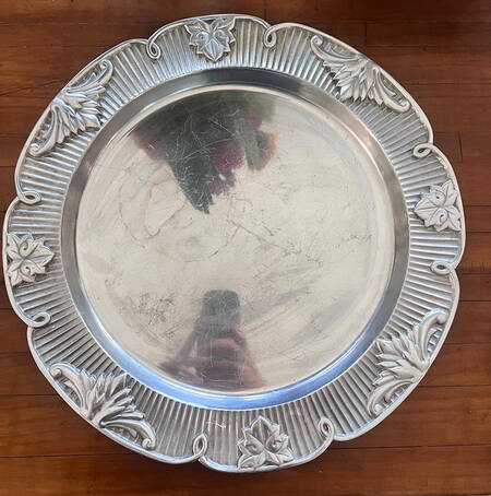 Matelasse (Aluminum, Hollowware) 16" Round Tray