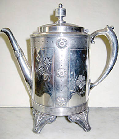 1915 (Silverplate, Hollowware) Teapot