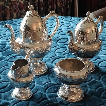 5100 (Silverplate, Hollowware) (4 Piece) Silverplate Tea Set