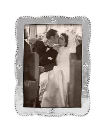 Sueno (Aluminum, Hollowware) 5" X 7" Picture Frame