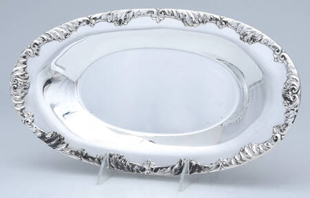 King Edward (Silverplate, Hollowware) 13" Bread Tray