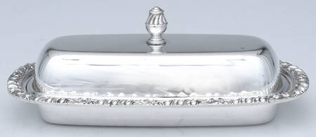 Henley (Silverplate, Hollowware) 1/4 Pound Covered Butter Dish