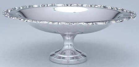 Royal Provincial (Silverplate, Hollowware) 12" Round Pedestal Centerpiece