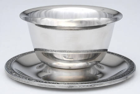 Mediterranea (Stainless, Hollowware) Gravy Boat with Attached Underplate