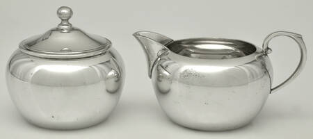 359 (Pewter, Hollowware) Mini Creamer & Sugar with Lid