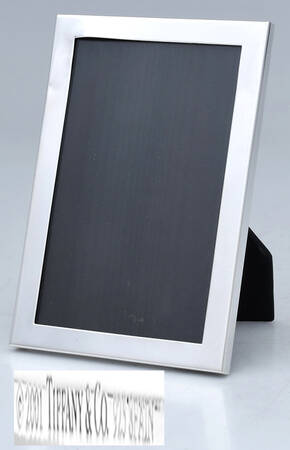 Sterling Hollowware Frame-Holds 4" X 6"
