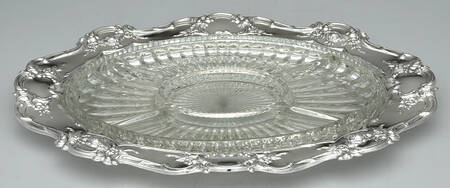 Old Master-Embossed(Silverplate, Roses-Scrolls) 5 Part Relish with Glass Divided Liner