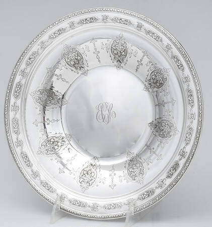 Louis XIV (Sterling, Hollowware) 9" Sandwich Plate