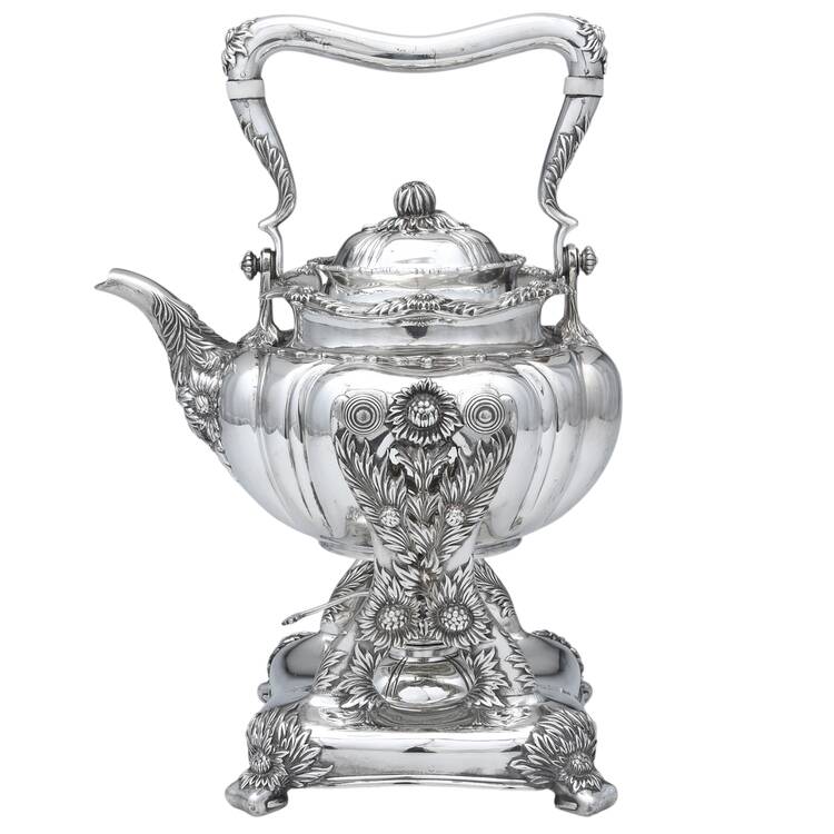 Chrysanthemum (Strl, 1880, Hlwr, 925-1000, FloralEdge) Kettle, Stand & Burner