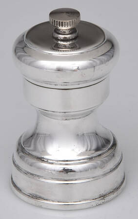 7 (Sterling, Hollowware) Pepper Mill